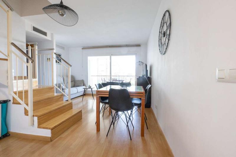 Foto c750284b-b1f1-41f6-934a-d1a5653b1304. Duplex con piscina in Santa Margarida Roses