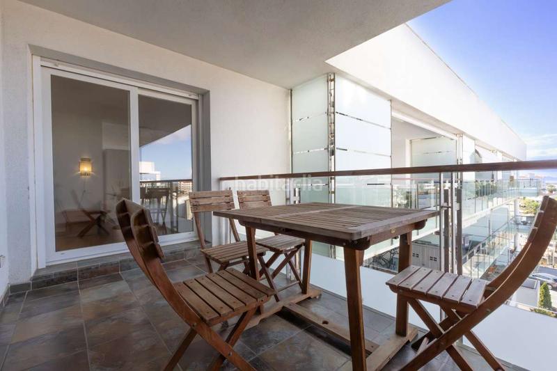 Foto f3af8dc7-4d66-4799-a9f4-4e7c51537d8f. Duplex con piscina in Santa Margarida Roses