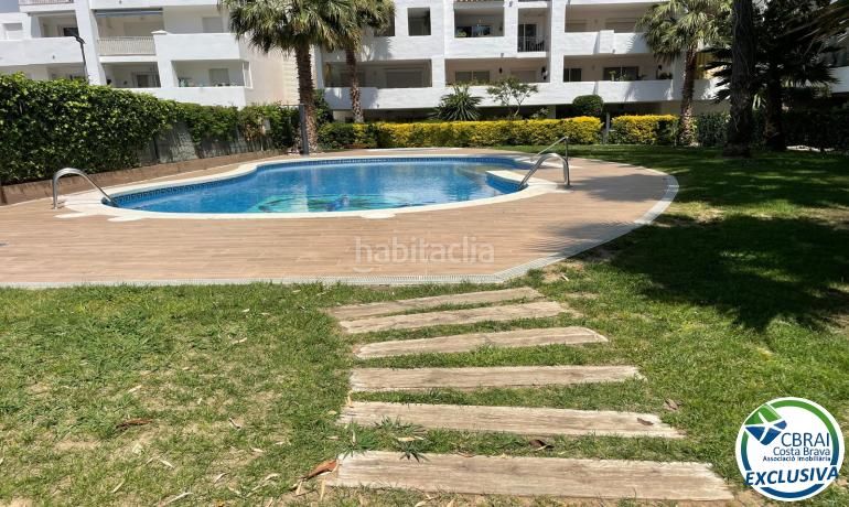 Foto 8226bd6b-ea29-47a6-a927-248685cce1f5. Apartament amb calefacció piscina a Santa Margarida Roses