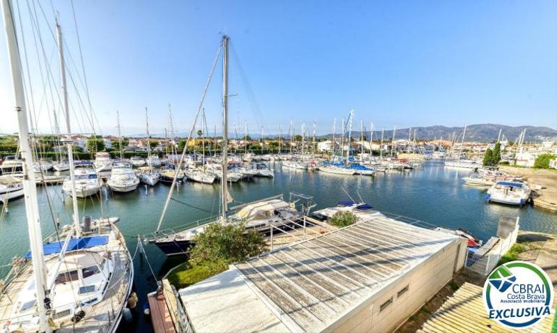 Foto 606390ec-623f-478d-9a7a-47b6acbdb557. Apartamento en Port Grec - Port Moxó Empuriabrava