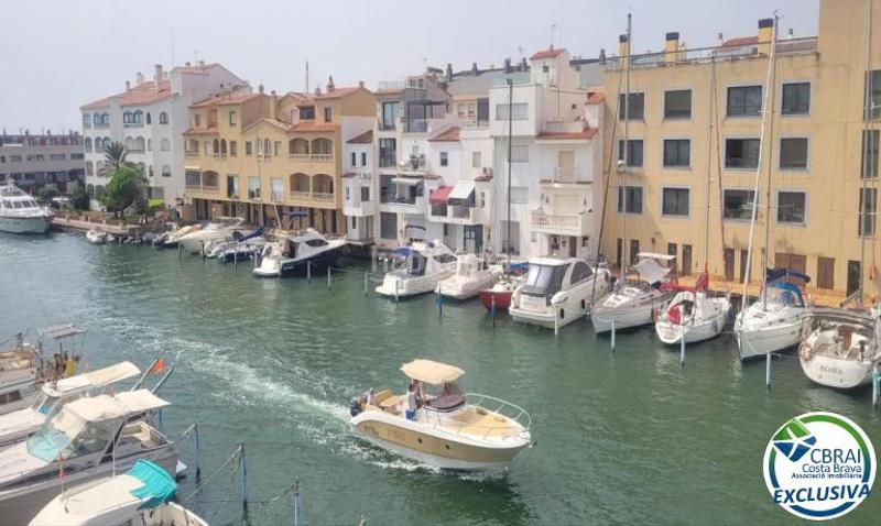 Foto 2263143a-9e60-483c-bb92-0a237cab3e4c. Attico in Port Grec - Port Moxó Empuriabrava