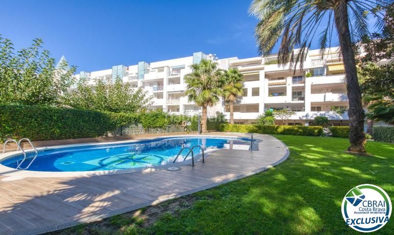 Foto 39e2b84a-dab0-4334-b523-85434cf12fb6. Planta baixa amb piscina a Santa Margarida Roses