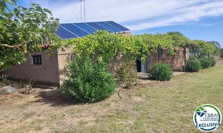 Terreny residencial a Torroella de Fluvià. Terreno agrario de 20144 m con caseta de 147 m legalizada