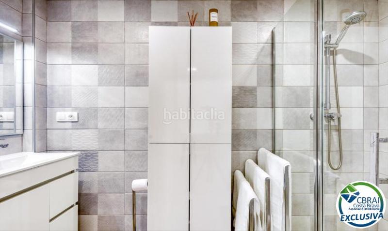 Foto 6ed321bc-5692-4da9-8b15-fdadad8220a4. Apartament a Centre Roses