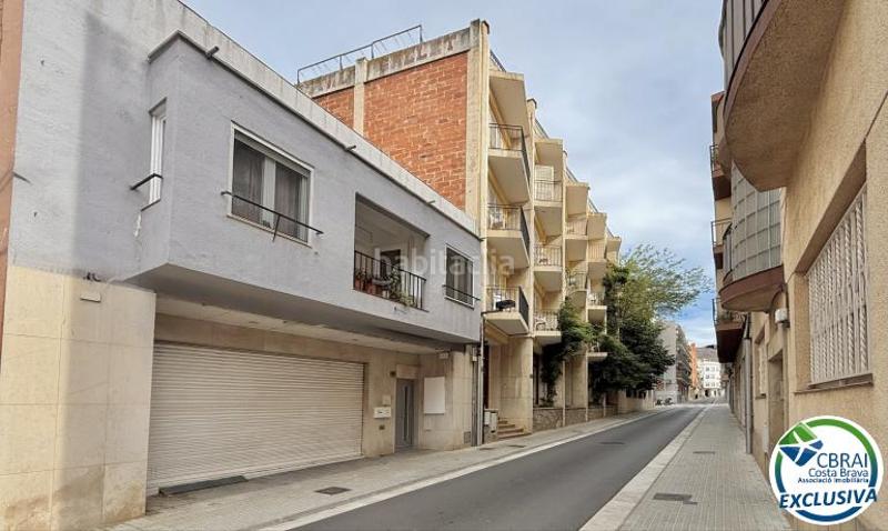 Foto c75c3497-922f-4584-ac0a-580a23072780. Piso en Centre Roses