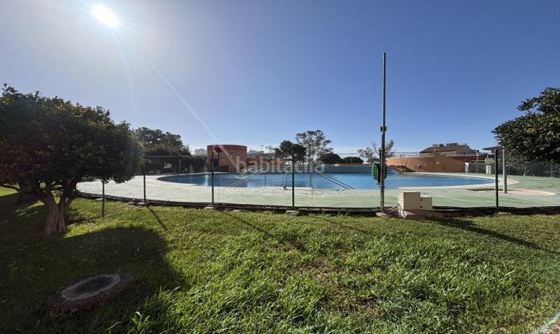 Foto 5484233a-ddf0-4282-9c99-f2fe4a88d5df. Ground floor with heating pool in Centre Roses