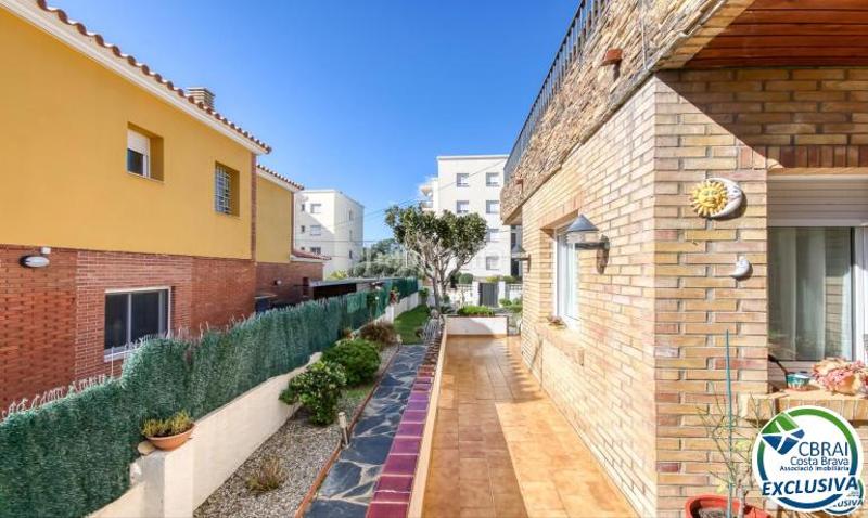 Foto cfd72441-5da6-4e18-85bb-e477c7935771. Casa con riscaldamento parcheggio in Els Grecs-Mas Oliva Roses