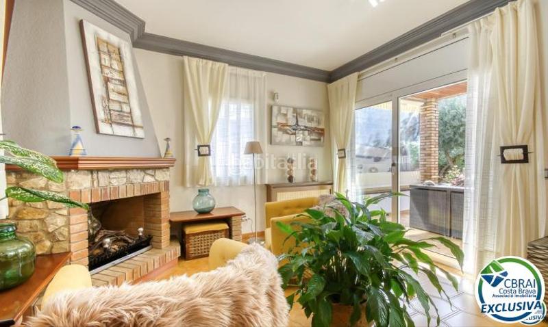 Foto 6f32bf35-d453-4ecb-b12b-565adb6f47f2. Maison avec chauffage parking dans Els Grecs-Mas Oliva Roses