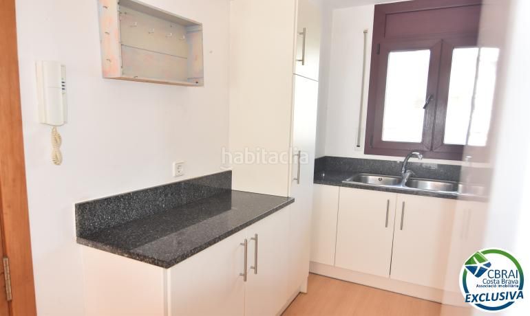 Foto 324410a5-1fa9-4036-b508-ce4a0372dcd8. Apartament a Salatar Roses