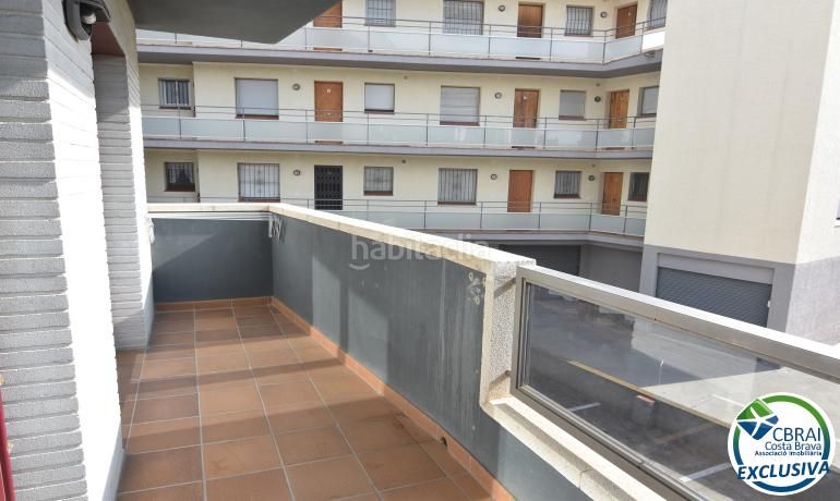 Foto 3311ae3c-b68b-4121-85d1-c88eebae59e5. Apartament a Salatar Roses