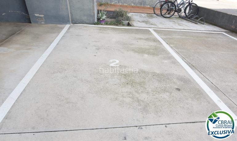 Foto 873913f5-99ce-43a8-bb79-c1b001b24ae6. Apartament a Salatar Roses