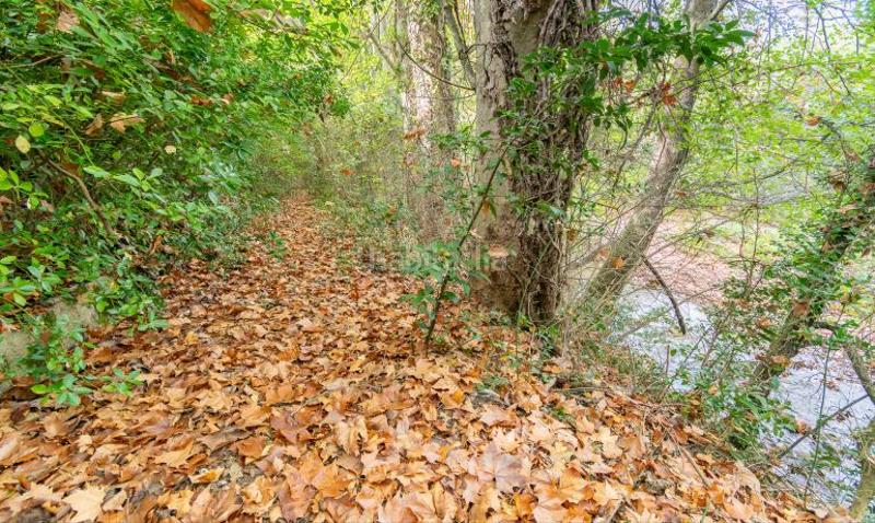 Foto b3191e4d-f94e-40c7-800f-9b8b7e155389. Casa con parcheggio in Sant Llorenç de la Muga