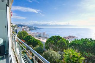 Etagenwohnung in Puig Rom-Canyelles-Almadrava