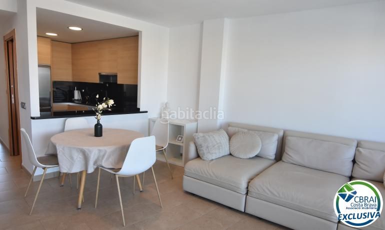 Foto 1046beef-a2b1-490e-b83b-ffdea6700b32. Apartament amb piscina a Santa Margarida Roses