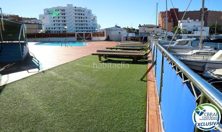 Foto eab19bfe-48d8-49c6-808e-bb7a453bd8b5. Apartament amb piscina a Santa Margarida Roses