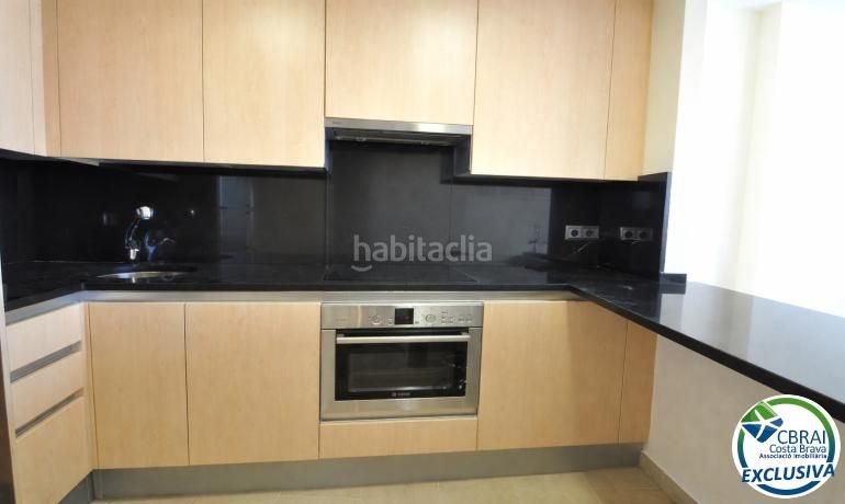 Foto fa002950-9ee8-48e0-8de5-1ba287f97ceb. Apartament amb piscina a Santa Margarida Roses