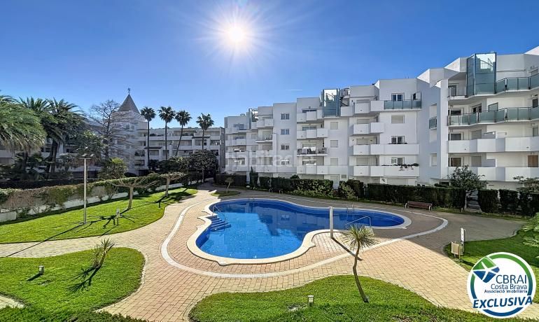 Foto 9c33ce83-d1b4-4147-a997-38e1dabea985. Apartament amb piscina a Santa Margarida Roses