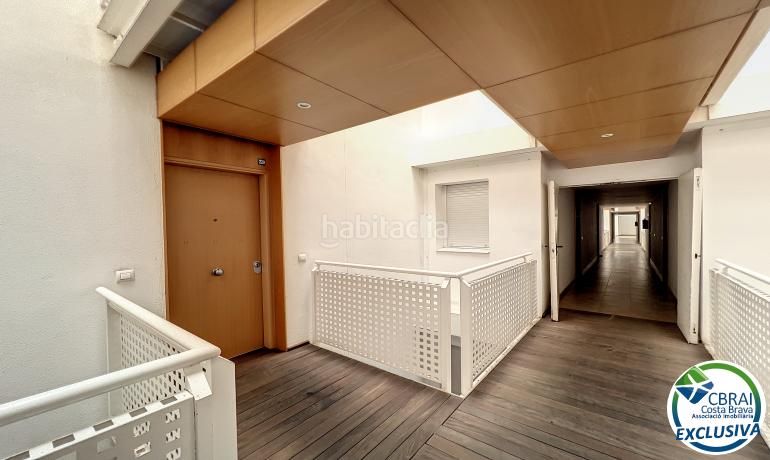 Foto ccfd1f3c-72ee-48a8-bded-b5df98996590. Apartament amb piscina a Santa Margarida Roses