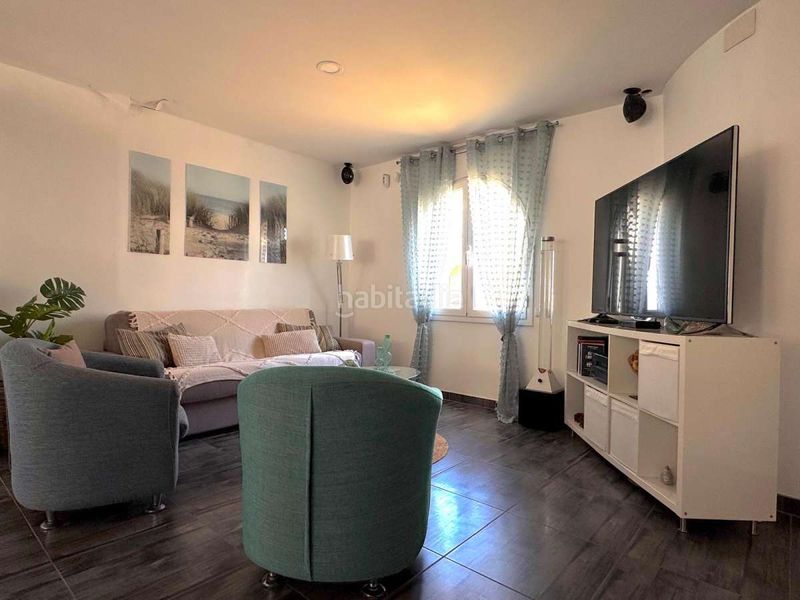 Foto 9fa5401b-c294-4391-b02f-edb12b9371be. Casa amb aparcament a Francolí - Freser - Noguera Empuriabrava