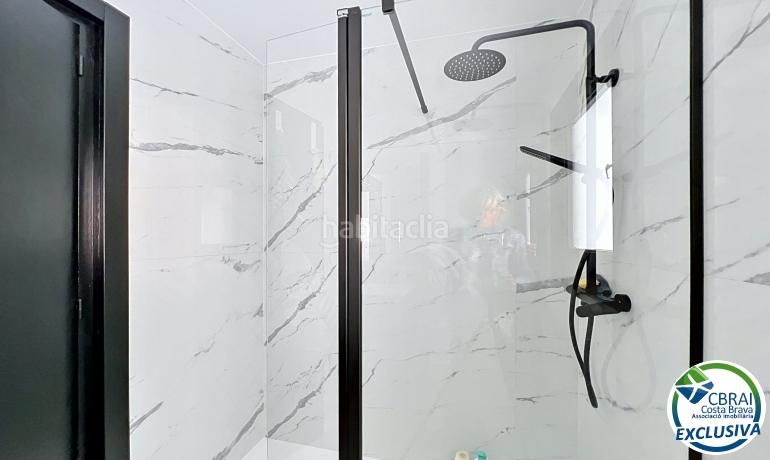 Foto 9fbb76c1-a614-43cc-9a7e-20f915875783. Casa aparellada a Santa Margarida Roses