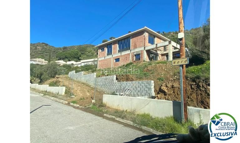 Foto 8c3dd4c4-92b3-407f-be06-47ae3221fec1. Casa amb calefacció aparcament a Pau