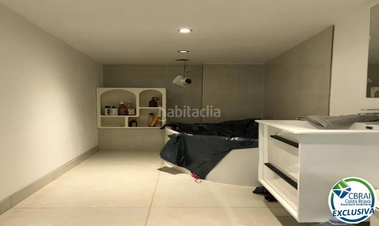 Foto b4e5ffb8-85a4-4332-ba85-a5c53ad2d039. Local comercial a Cadaqués