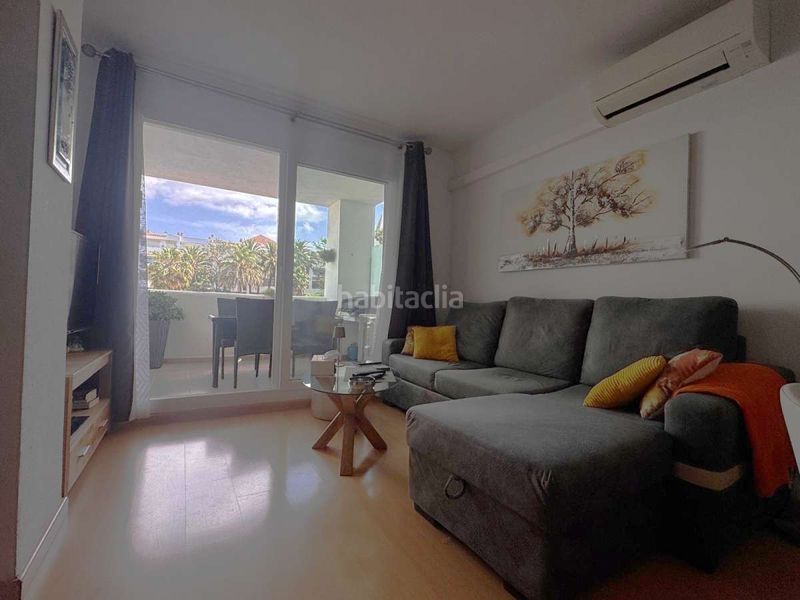 Foto ffc33394-c38a-48bd-9945-115983a781ba. Apartament amb piscina a Santa Margarida Roses