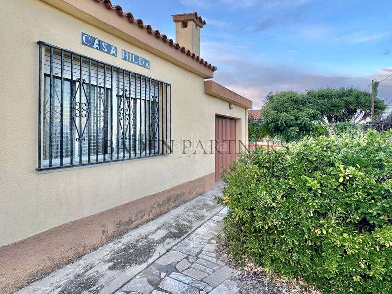 Foto 3d36e515-d1d3-43cc-bfb3-e380b2ab419c. Chalet avec chauffage parking dans Costa Norte Vinaròs