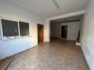 Geschäftsraum  Andalucia. Local en venta en nucli urbà