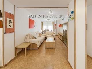 Appartement à Casco Urbano. Estupendo piso con parking en venta