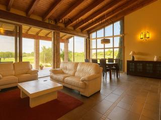 Xalet  Barcelona. Chalet de lujo en panoramica golf de san jorge