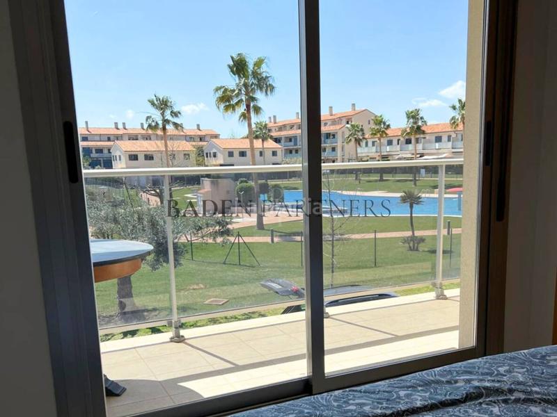 Foto 657e0c03-3146-40f8-b22a-c9f21590ef30. Location maison jumelée avec parking piscine dans San Jorge