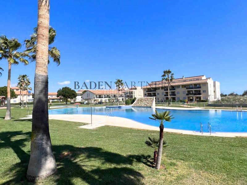 Foto e648f5a6-85b8-405d-9ad4-2e67d5fa5bd1. Location maison jumelée avec parking piscine dans San Jorge