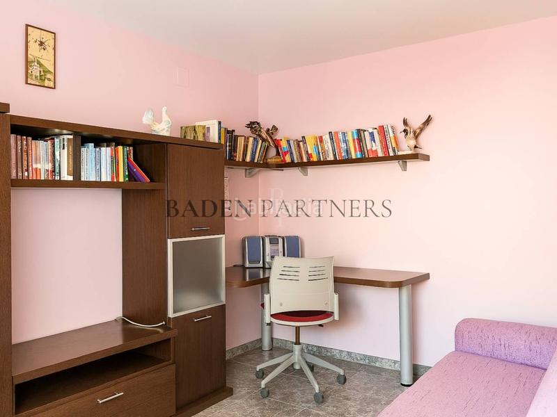 Foto 2262bac9-9daa-4647-8240-6753d713d636. Piso  céntrico en vinaros en Casco Urbano Vinaròs