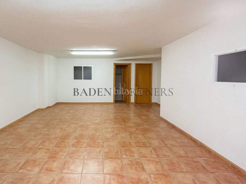 Foto 943541fb-43cb-4d4b-a9c4-b3b7c86d2707. Local comercial a Casco Urbano Vinaròs