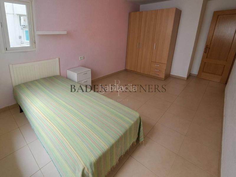 Foto 61ed2feb-9319-4c48-ae0c-cc5432480e34. Piso  en venta en nucli urbà en Casco Urbano Vinaròs