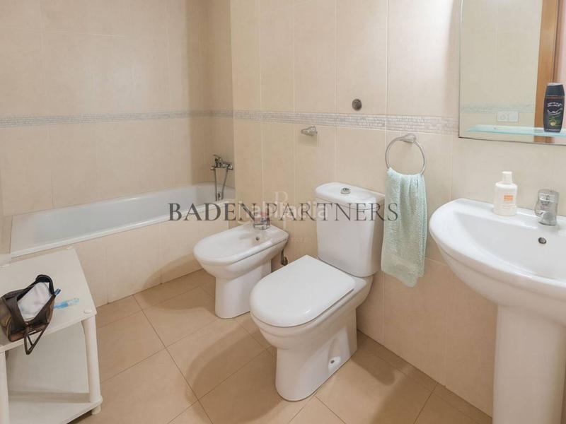 Foto 7bb0fd08-2773-4e1f-8e4e-4f2152b85394. Piso  en venta en nucli urbà en Casco Urbano Vinaròs