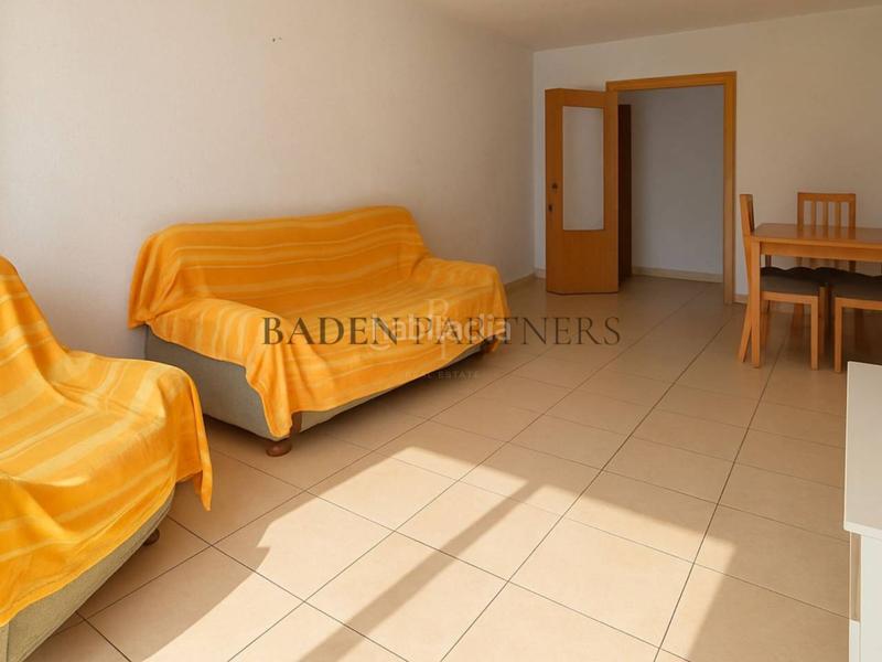 Foto a156b6b2-5588-4365-bd11-4740ac9beec0. Piso  en venta en nucli urbà en Casco Urbano Vinaròs