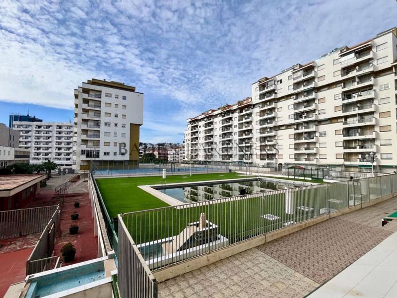 Foto 0173e280-41ec-41b7-896d-3c47c1bbada0. Flat with parking pool in Playa Norte Peñíscola