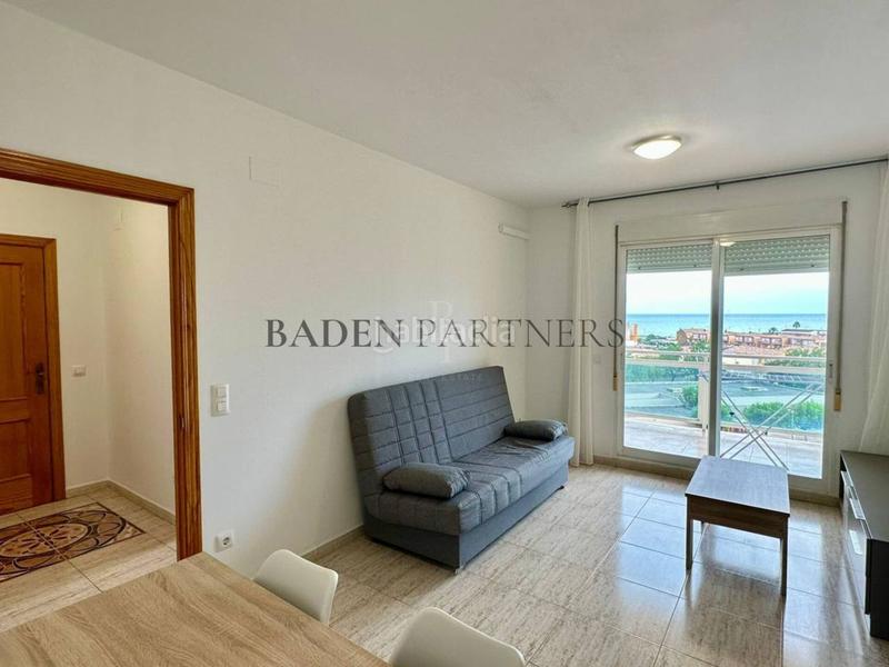 Foto e2fd3963-5d04-47f9-8cd2-4e33c820a627. Rent flat with parking pool in Casco Urbano Vinaròs