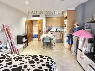 Appartamento  Calle hilarió claramunt. Piso en venta en nucli urbà