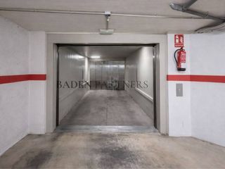 Rent Car parking  Calle mare de déu del pilar. Garaje en calle mare de déu del pilar