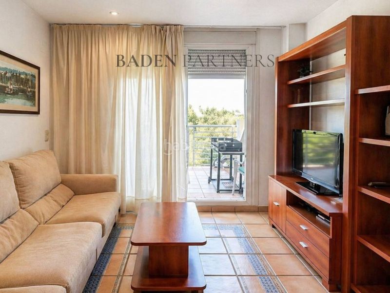 Foto b2f847d8-7bfb-4ee5-aae1-5235c6e5484a. Pis amb calefacció aparcament piscina a San Jorge