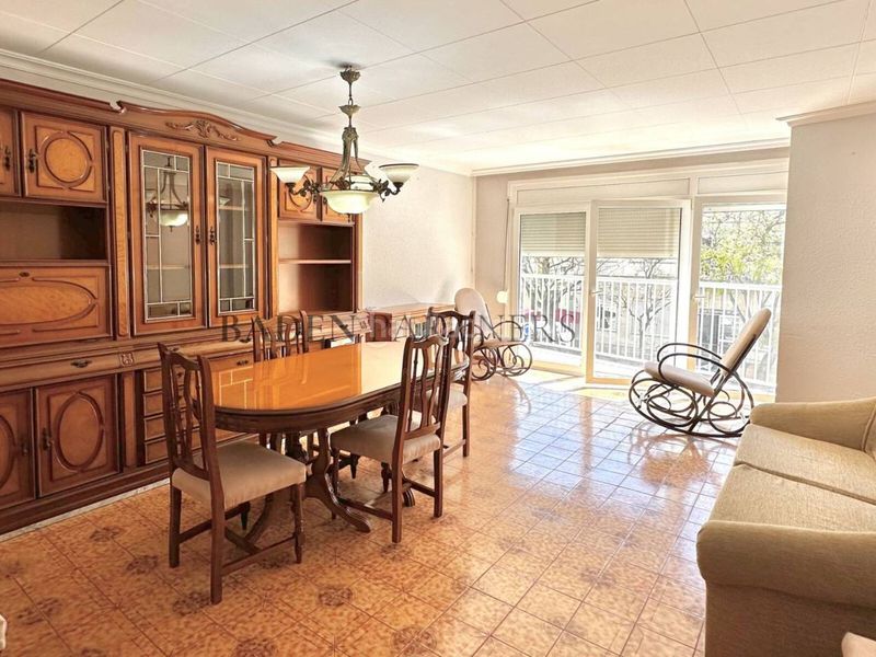 Foto ef18c4bd-a5ef-43e4-9e06-b462142ffc6c. Piso  en venta en nucli urbà en Casco Urbano Vinaròs