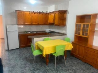 Miete Etagenwohnung  Avenida castellón. Piso en alquiler en les salines