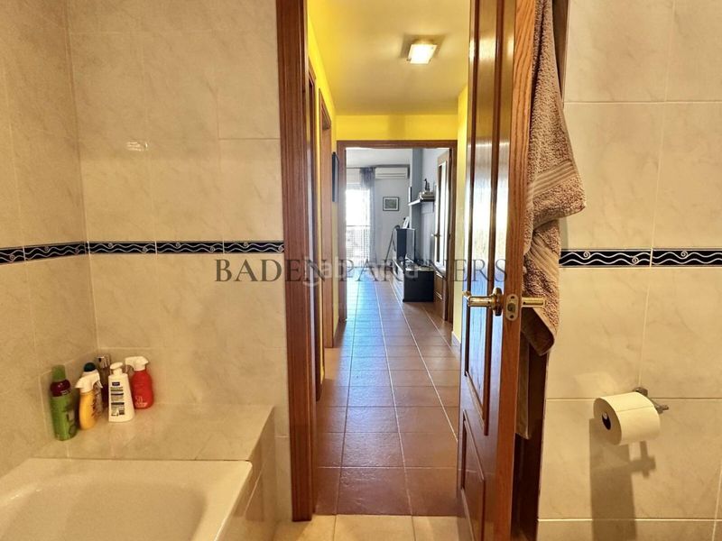Foto 578aa556-012f-4490-9c56-8d73159c9523. Lloguer pis amb calefacció aparcament piscina a Casco Urbano Vinaròs
