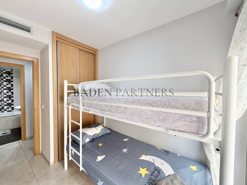 Foto b6d0cb48-05b5-432a-b805-e2e10abb635c. Rent flat with parking in Casco Urbano Vinaròs