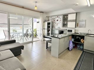 Pis  Calle duc de vendôme. Piso en venta en nucli urbà