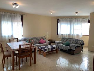 Miete Etagenwohnung in Casco Urbano. Alquiler temporal!