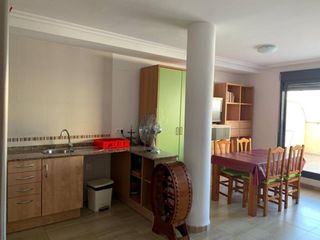Rent Flat in Casco Urbano. Atico en alquiler profesores